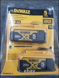 Dewalt Pack DCB205 20 volt Lithium 5.0 amp battery New DCB205-2