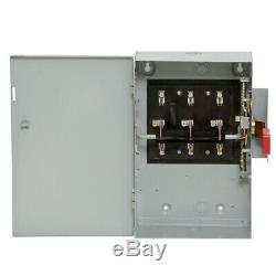 GE Safety Switch 30 Amp 240-Volt Non-Fused Double-Throw Lockable Cover 3 Pole
